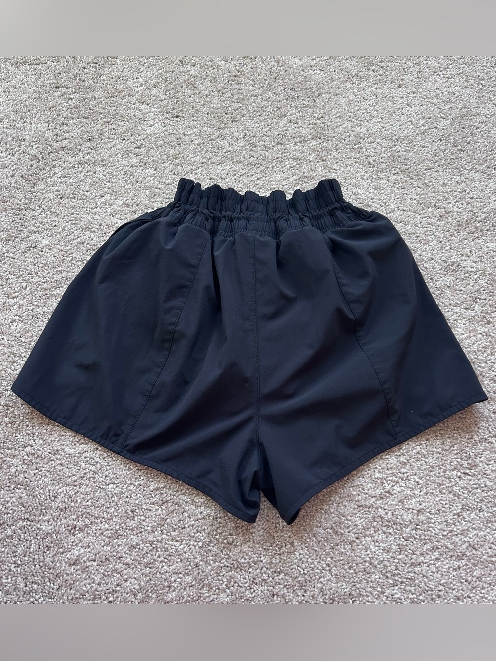 All in Motion Black High-Rise Smocked Running Shorts - Size Medium - Picture 5 of 8
